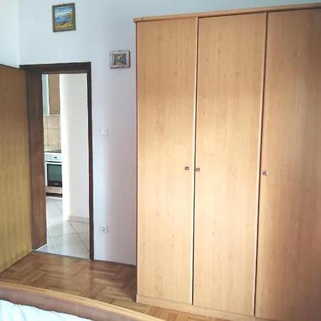 Lucija Apartamento *
